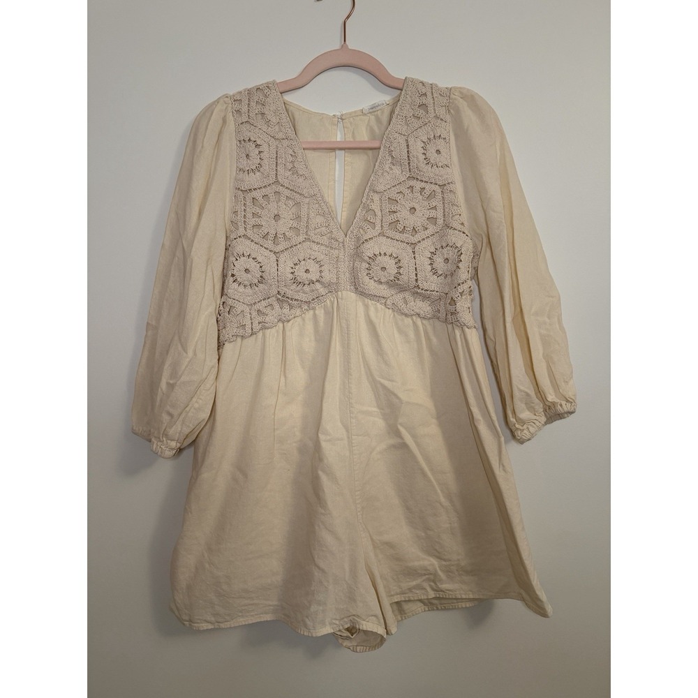 Sunday Up Boho Crochet V-Neck Puff Sleeve Romper Playsuit - Cream, Size L
